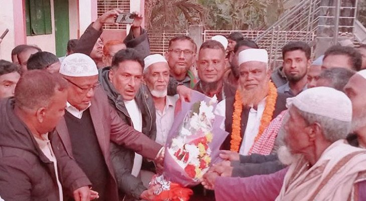 আওয়ামী লীগের অর্ধশতাধিক নেতাকর্মী বিএনপিতে